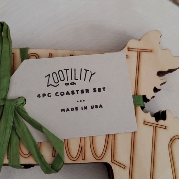 Zootility Set 4 Massachusetts Design Wood Coasters - Picture 2 of 4